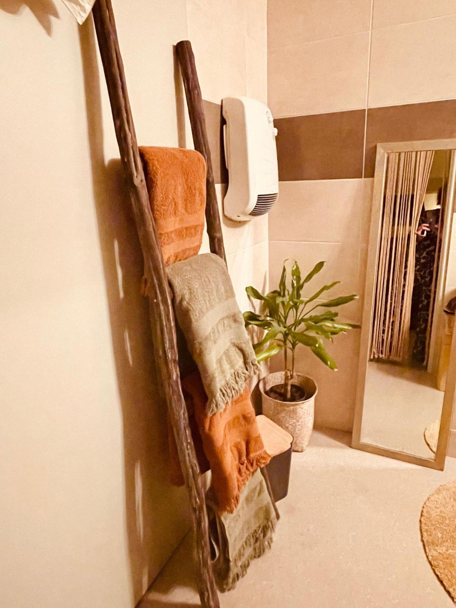Chambre Boheme Chez Rachel Pau Dış mekan fotoğraf